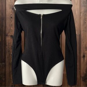 BOOHOO Front Zipper Bodysuit​​